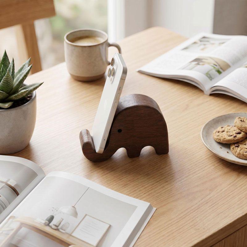 حامل هاتف بسيط وإبداعي من خشب  - مراجعة Display Stand Wood وسعره